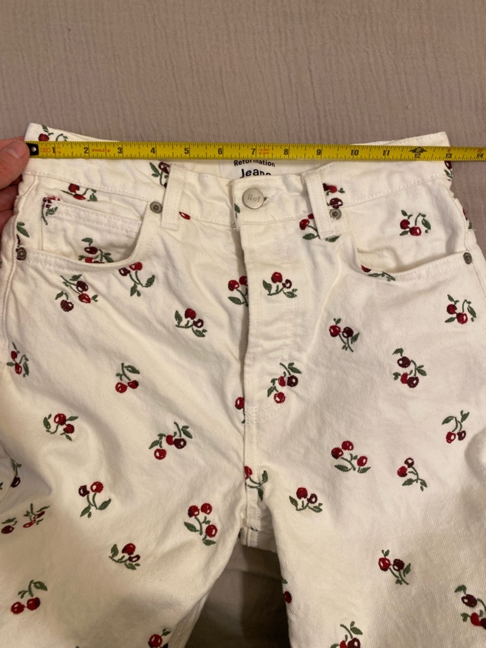 Reformation White Straight-Leg Jeans with Cherry Motif. Size 26 - Picture 9 of 14